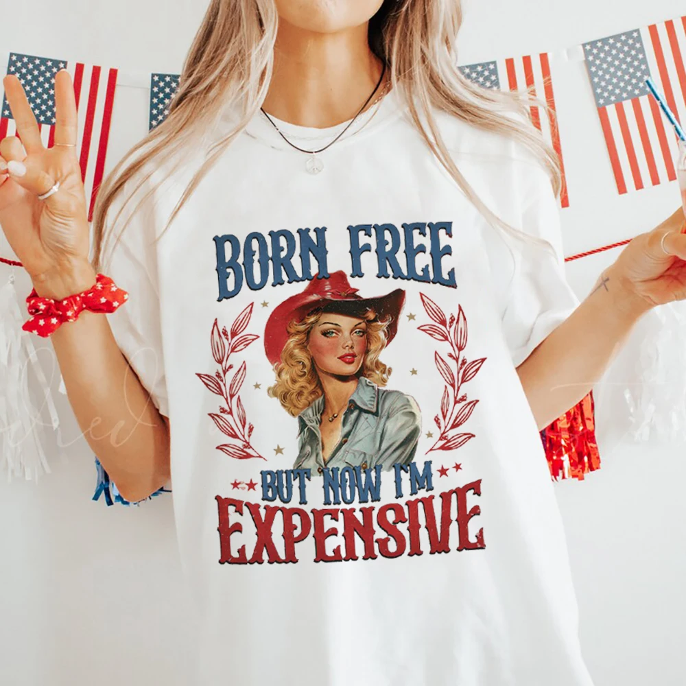 Женская футболка с принтом "Born Free", но теперь я дорого, модная футболка с принтом с коротким рукавом и цветочным рисунком.
Женская футболка с принтом "Born Free", но теперь я дорого, модная футболка с принтом с коротким рукавом и цветочным рисунком.
