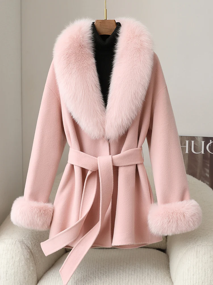High quality cashmere coat for women in autumn and winter 2023, new large fur collar, slim and medium length double-sided
High quality cashmere coat for women in autumn and winter 2023, new large fur collar, slim and medium length double-sided