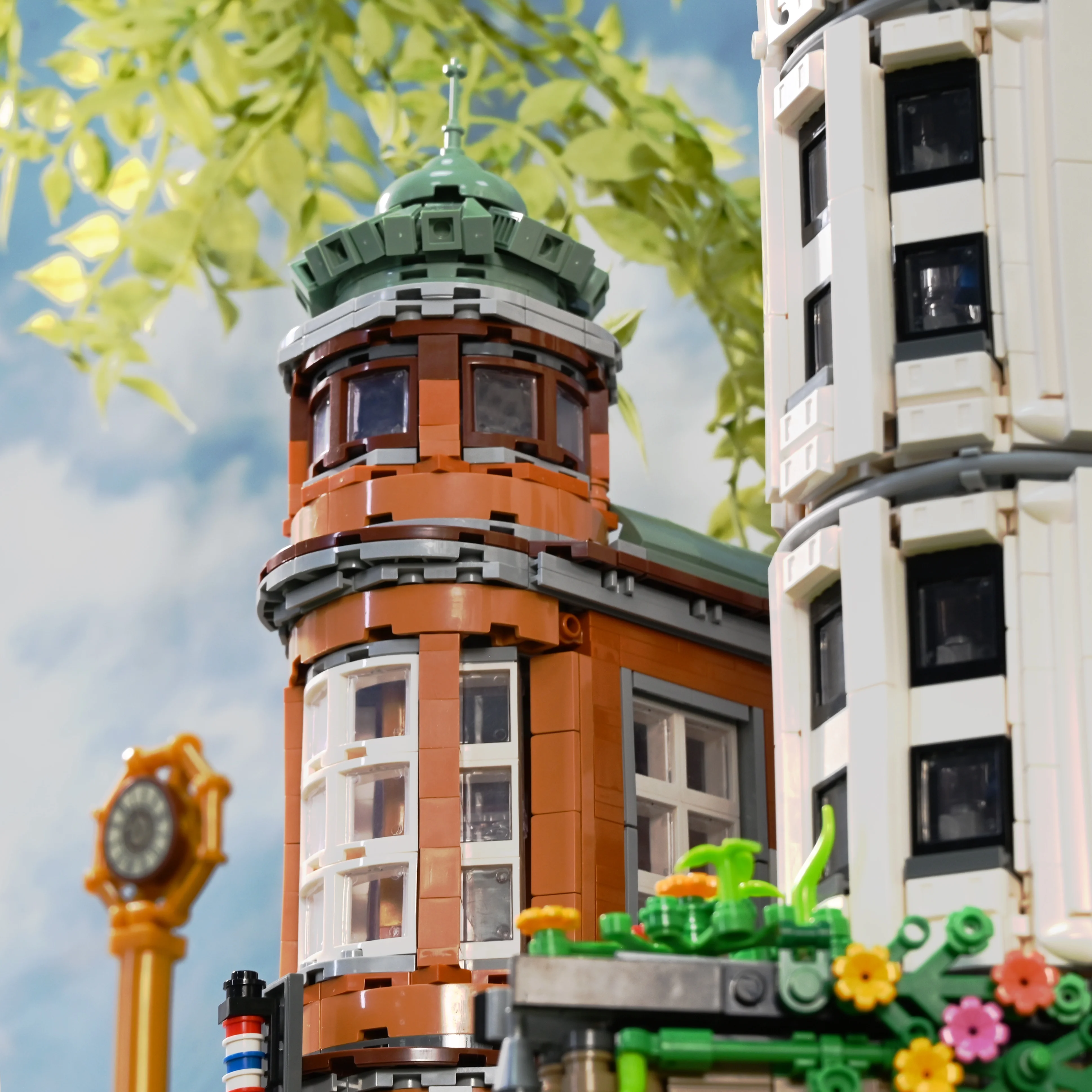 4500PCS Flatiron House Buildings Set 12 Figures City Apartment Architecture Modular Building Block Assembly Model Kit Toys Gift 4500PCS Flatiron House Buildings Set 12 Figures City Apartment Architecture Modular Building Block Assembly Model Kit Toys Gift