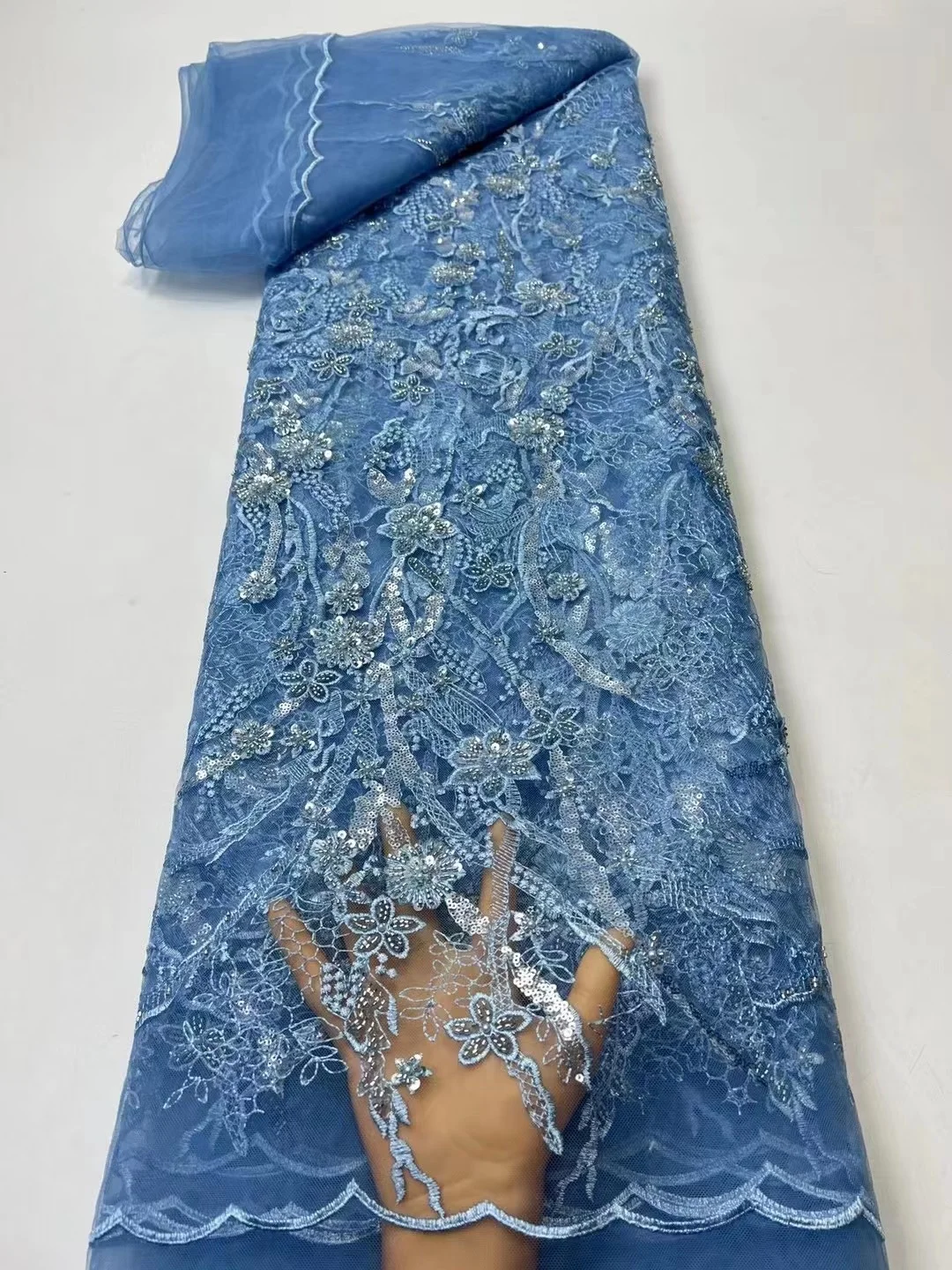 African Heavy Beads Sequence Lace Fabric Bridal Lace Fabric Luxury Quality Dubai Beaded Embroidery Tulle Lace Fabric for Wedding 
African Heavy Beads Sequence Lace Fabric Bridal Lace Fabric Luxury Quality Dubai Beaded Embroidery Tulle Lace Fabric for Wedding