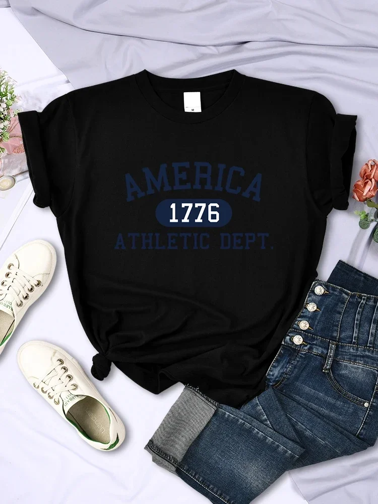 America 1776 Athletic Dept Letter T-Shirt Female Sport Casual Crop Top Cool Hip Hop Tee Shirt Soft Breathable T Shirt Women
America 1776 Athletic Dept Letter T-Shirt Female Sport Casual Crop Top Cool Hip Hop Tee Shirt Soft Breathable T Shirt Women
