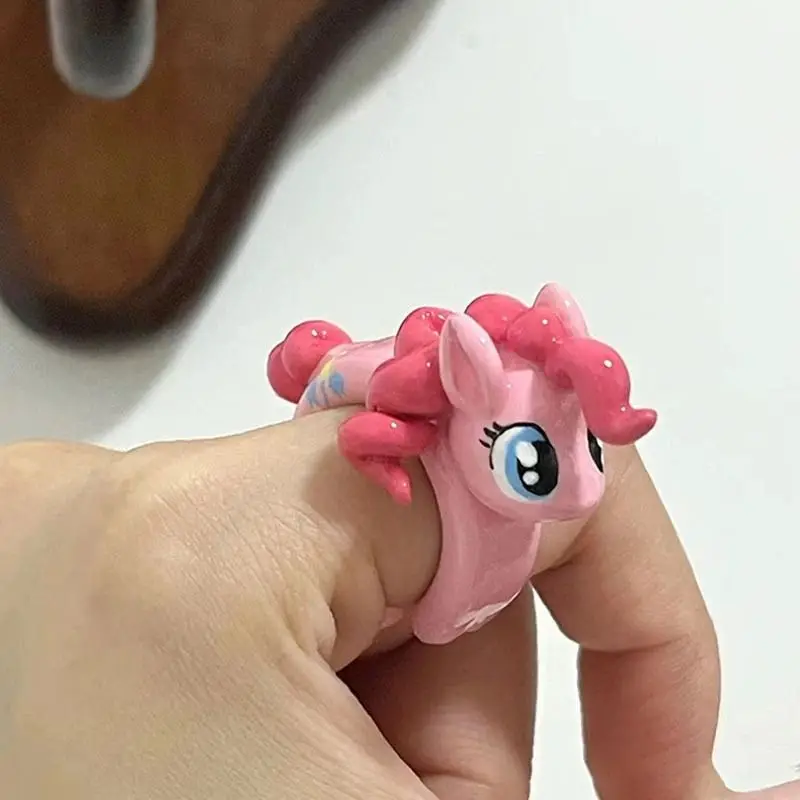 Милое капающее глазурованное Открытое кольцо My Little Pony в стиле подружки, новое мультяшное универсальное составное кольцо в подарок для девушек
Милое капающее глазурованное Открытое кольцо My Little Pony в стиле подружки, новое мультяшное универсальное составное кольцо в подарок для девушек