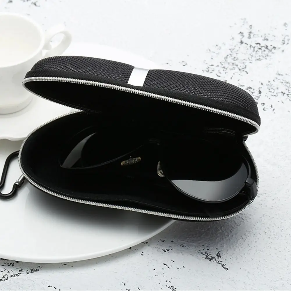 Simple Portable Black With Hook Glasses Bag Glasses Case Eyewear Bag Spectacle Case Glasses Box Sunglasses Case Eyeglass Box
Simple Portable Black With Hook Glasses Bag Glasses Case Eyewear Bag Spectacle Case Glasses Box Sunglasses Case Eyeglass Box