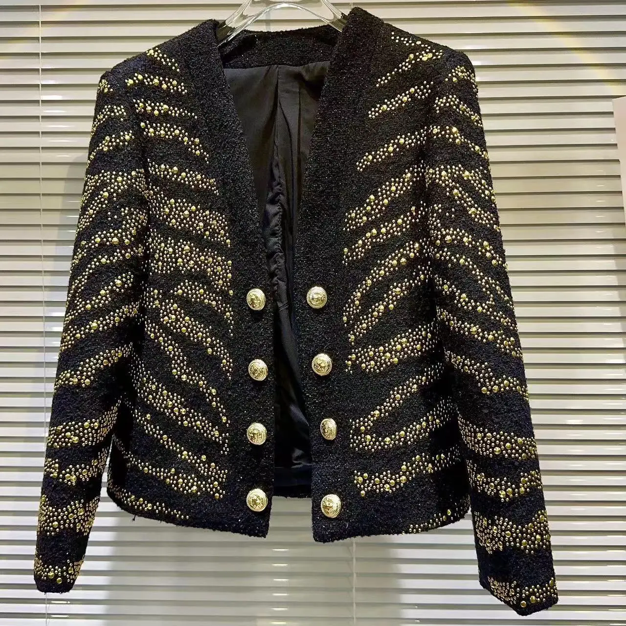 Vintage Pattern Striped Rivets Double Breasted Luxury Design Coat For Women Long Sleeve V-neck New Autumn Jacket 2023
Vintage Pattern Striped Rivets Double Breasted Luxury Design Coat For Women Long Sleeve V-neck New Autumn Jacket 2023