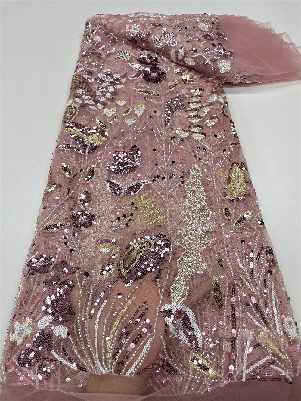 2023 Luxury French Tulle Net Lace With Sequins Beads African Nigerian Embroidered Lace Fabric For Sewing Material Sew QF0846
2023 Luxury French Tulle Net Lace With Sequins Beads African Nigerian Embroidered Lace Fabric For Sewing Material Sew QF0846