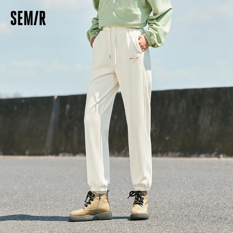 Semir Casual Trousers Women Corduroy Pants Retro 2022 Winter New Fashion Embroidery Loose Drawstring Leggings Pants
Semir Casual Trousers Women Corduroy Pants Retro 2022 Winter New Fashion Embroidery Loose Drawstring Leggings Pants