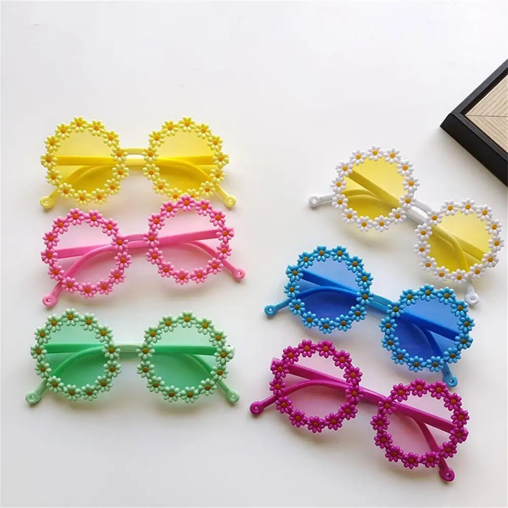 

Retro Fashion Daisy Sunglasses For Women Novel Round Frame Flower Sun Glasses Festival Party Disco Shades For Kids