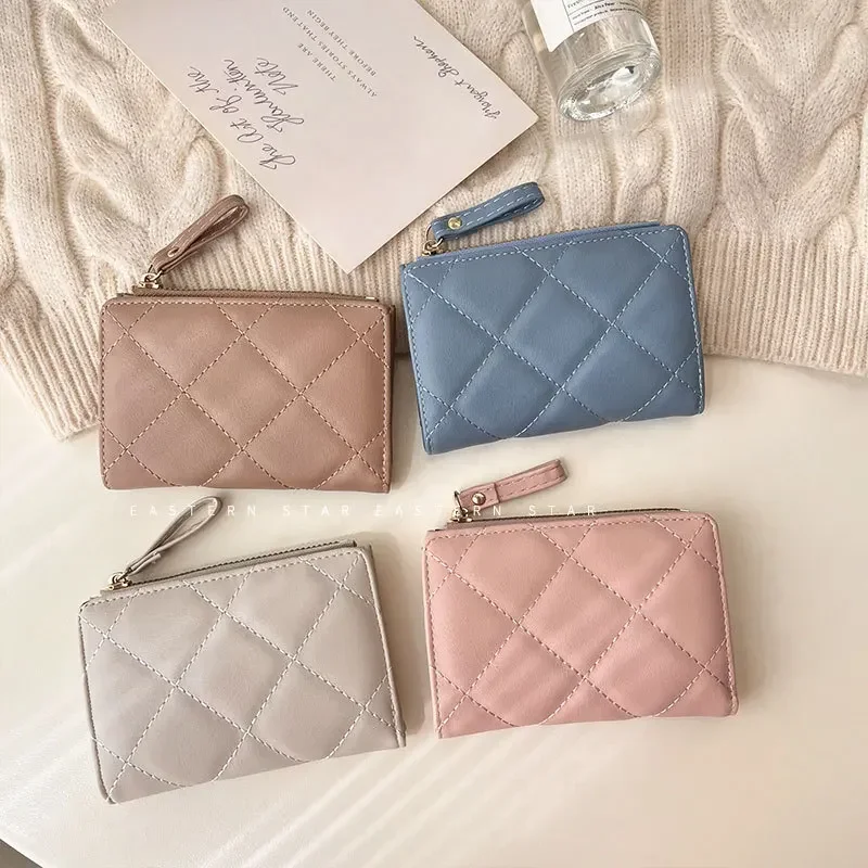 The new trendy and versatile, fashionable and gentle, solid color, simple card holder, multi-functional large-capacity wallet
The new trendy and versatile, fashionable and gentle, solid color, simple card holder, multi-functional large-capacity wallet