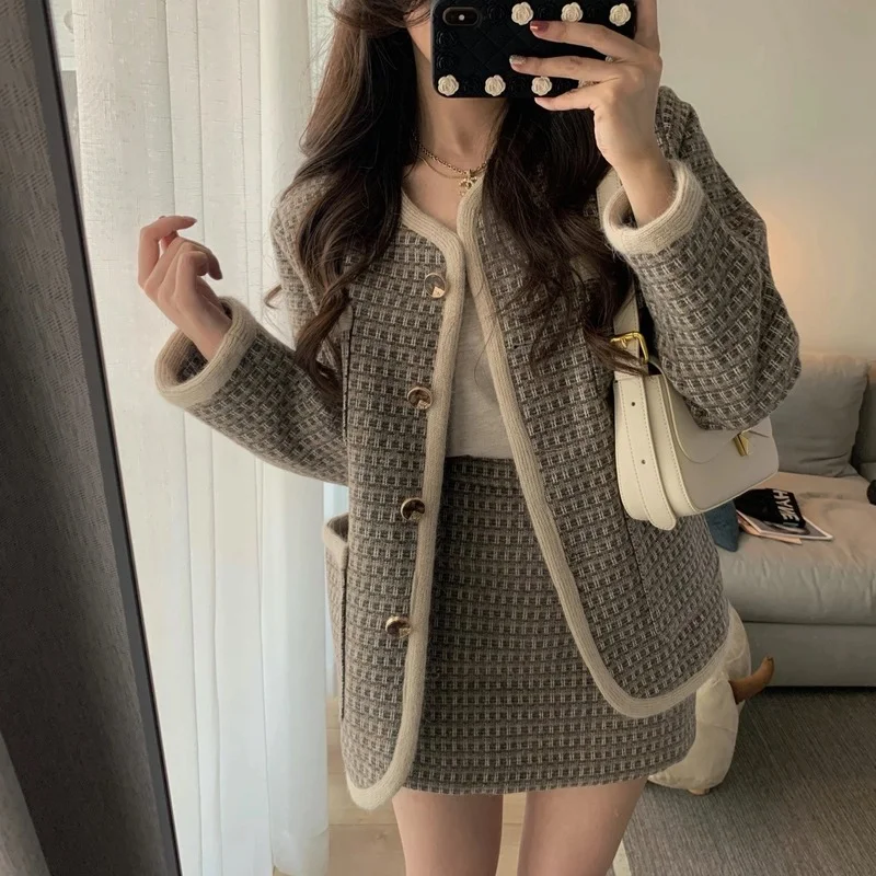 Women's outerwear spring and autumn 2022 autumn and winter new style loose retro Korean style design blouse
Women's outerwear spring and autumn 2022 autumn and winter new style loose retro Korean style design blouse