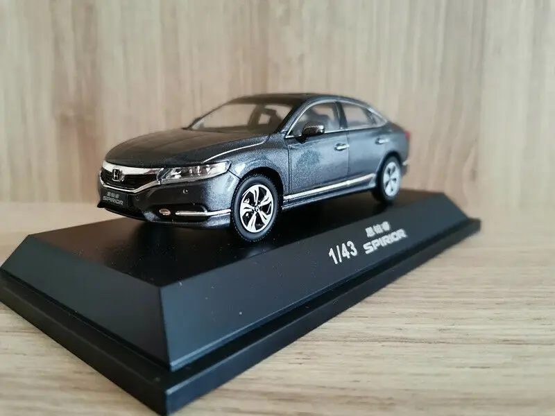1/43 For Honda SPIRIOR 2016 Diecast Metal Car Model Gift Toys Hobby Collection Display Gray Display Ornaments
1/43 For Honda SPIRIOR 2016 Diecast Metal Car Model Gift Toys Hobby Collection Display Gray Display Ornaments