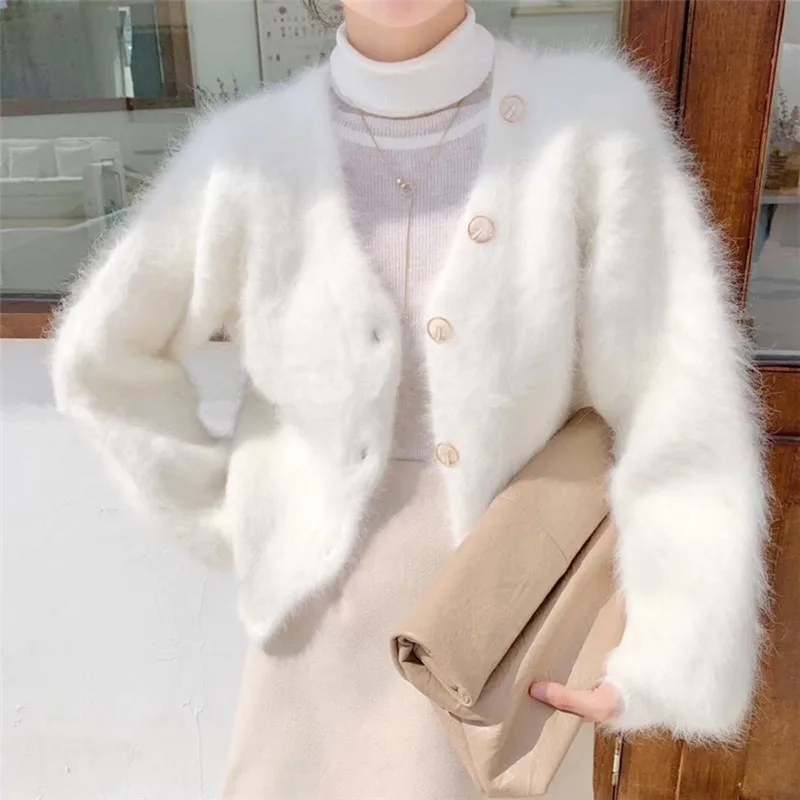 Elegant Faux Mink Hair V Neck Cardigan For Women Spring Autumn Long Sleeve Loose Hairy Knitted Jacket Lady Sweet Sweater Outwear
Elegant Faux Mink Hair V Neck Cardigan For Women Spring Autumn Long Sleeve Loose Hairy Knitted Jacket Lady Sweet Sweater Outwear