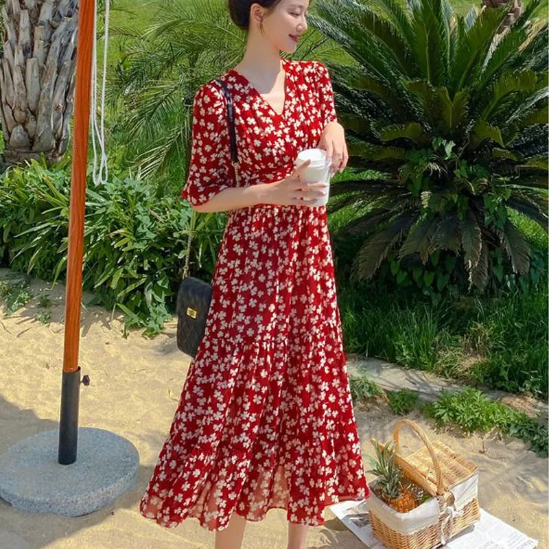 Korean Fashion V-neck Printing Ruffles Waist Midi Dress Sweet Elegan Chiffon Temperament Long Dress Chic Women's Clothing 2023
Korean Fashion V-neck Printing Ruffles Waist Midi Dress Sweet Elegan Chiffon Temperament Long Dress Chic Women's Clothing 2023