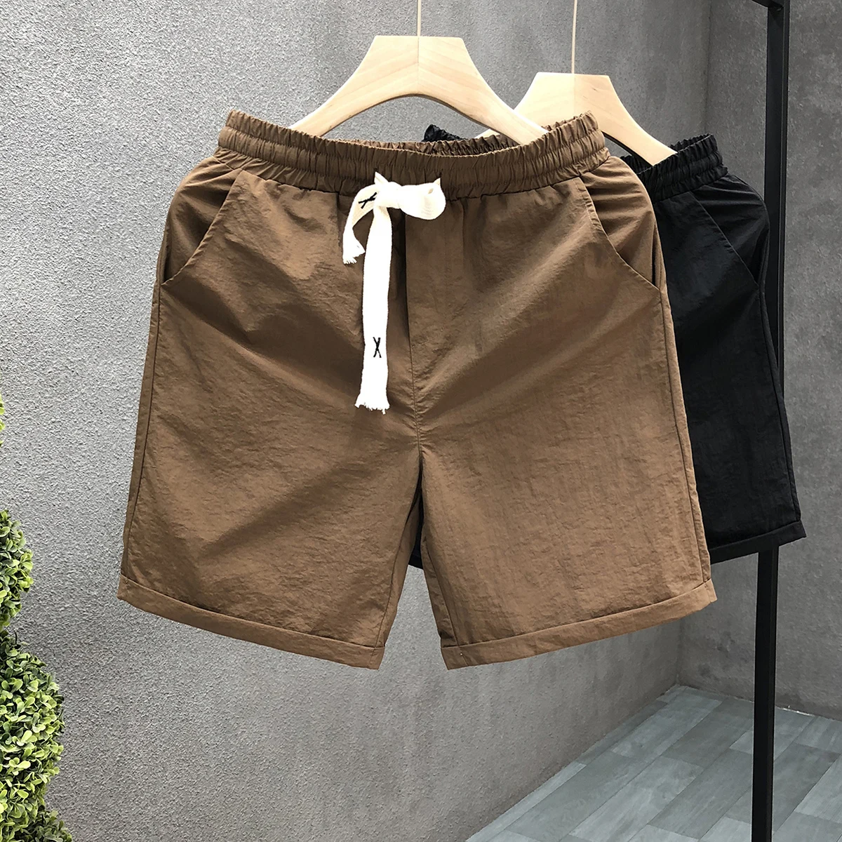 2024 Men's Summer New Drawstring Loose Pockets Shorts Male Solid Color Beach Shorts Men Thin Straight Casual Short Pants G58
2024 Men's Summer New Drawstring Loose Pockets Shorts Male Solid Color Beach Shorts Men Thin Straight Casual Short Pants G58