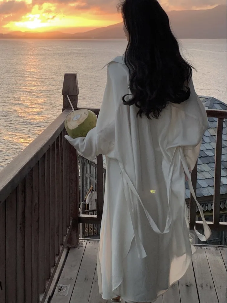 Sunscreen Long Shirts Women Summer 2023 New Long Sleeve Elegant Fashion Loose Beach Outerwear Sun Thin Korean Chic Tops
Sunscreen Long Shirts Women Summer 2023 New Long Sleeve Elegant Fashion Loose Beach Outerwear Sun Thin Korean Chic Tops