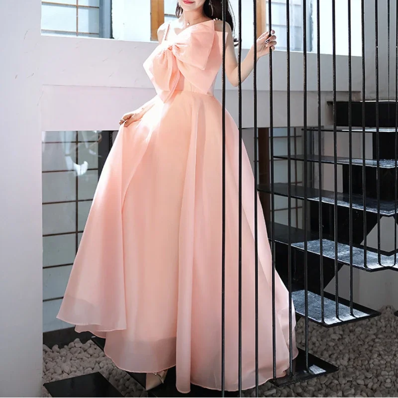 Sweet Spaghetti Straps Sleeveless Wedding Party Dress Front Big Bow Pearl Slim Fit Long Princess Vestidos Simple Tiered Gown
Sweet Spaghetti Straps Sleeveless Wedding Party Dress Front Big Bow Pearl Slim Fit Long Princess Vestidos Simple Tiered Gown