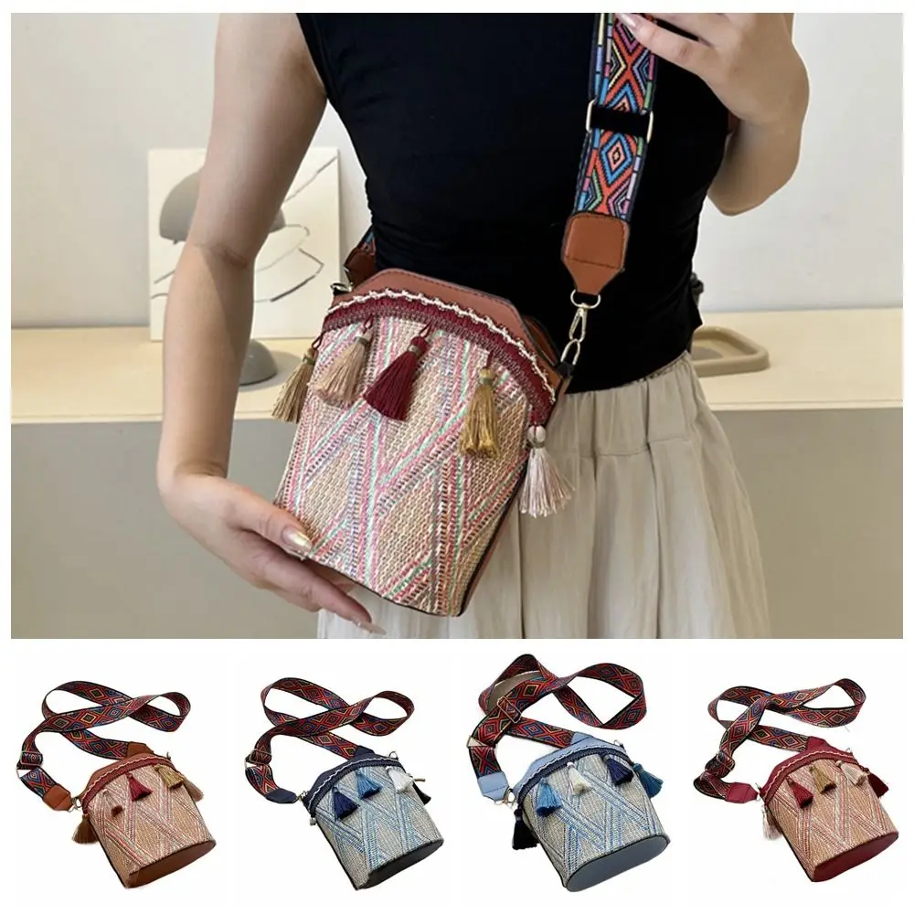 

Straw Braid Ethnic-style Shoulder Bags Gift Tassels Multicolor Crossbody Bag Women Ladies Vacation Bucket Tote