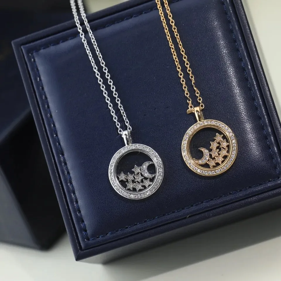 European and American New 925 Sterling Silver Star Moon Mobile Necklace Women's Fashion Luxury Brand Jewelry Valentine's Day Gif
European and American New 925 Sterling Silver Star Moon Mobile Necklace Women's Fashion Luxury Brand Jewelry Valentine's Day Gif