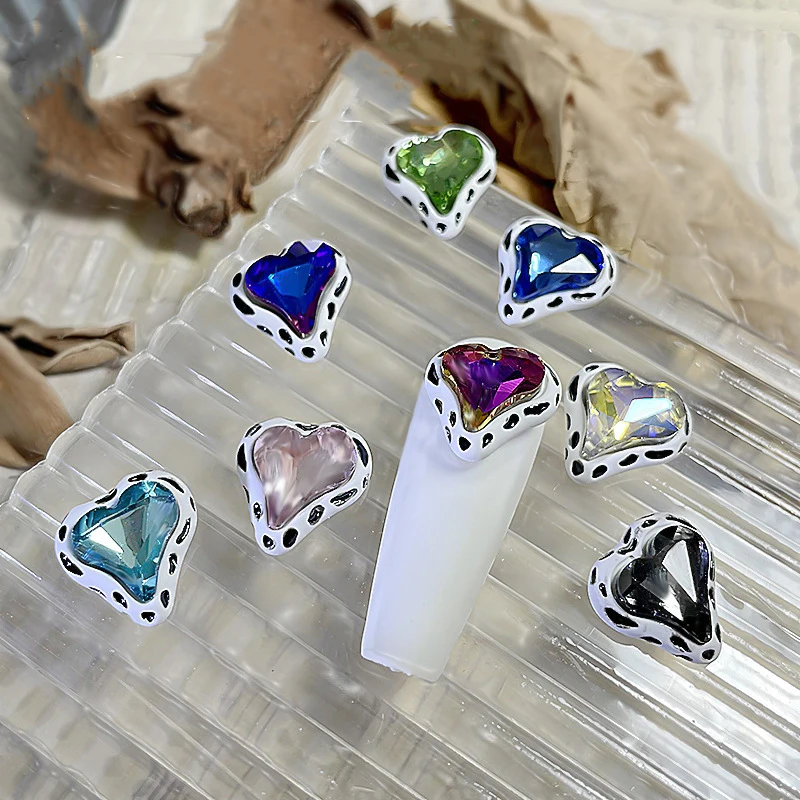 Professional Manicure Ornaments 5pcs/set Japanese Style Small Fresh And Cute Cow Love Rhinestone Manicure Ornaments
Professional Manicure Ornaments 5pcs/set Japanese Style Small Fresh And Cute Cow Love Rhinestone Manicure Ornaments