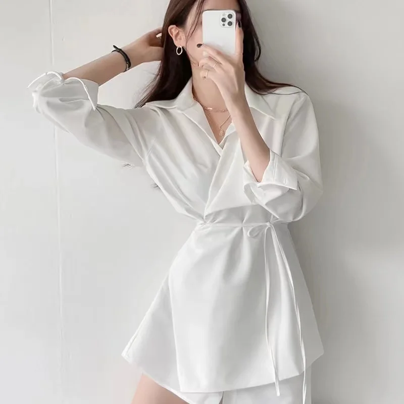 Chic Design Korean Spring White Shirt Dress Fashion Women Lapel Single Breasted Lace Up Long Sleeve Irregular Office Mini Dress
Chic Design Korean Spring White Shirt Dress Fashion Women Lapel Single Breasted Lace Up Long Sleeve Irregular Office Mini Dress