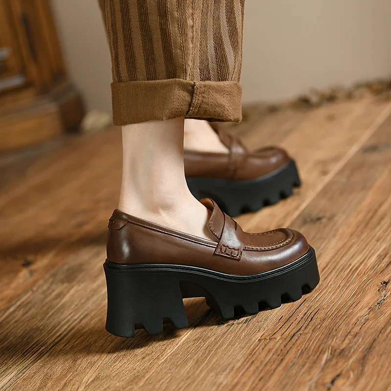 2022 New Spring Genuine Leather Slip-On Platform Shoes Casual Loafers Round Toe Shoes Woman Flat Platform High Heel Women Shoes
2022 New Spring Genuine Leather Slip-On Platform Shoes Casual Loafers Round Toe Shoes Woman Flat Platform High Heel Women Shoes