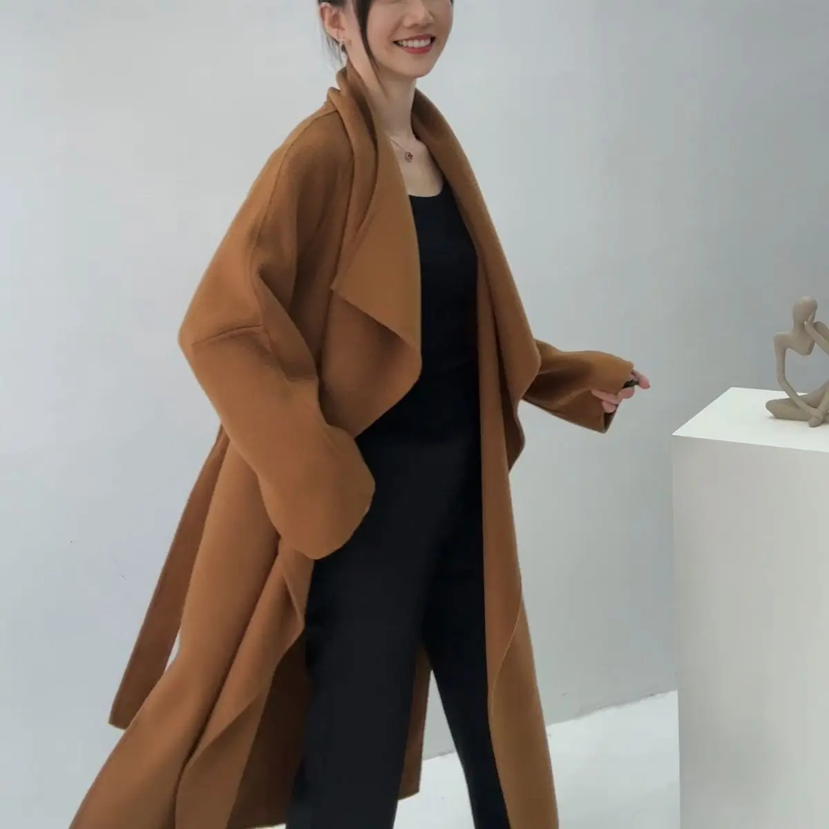 Double Sided Cashmere Sweater For Women's New Water Wave Pattern Lapel Bathrobe Series Loose Wool Woolen Jacket
Double Sided Cashmere Sweater For Women's New Water Wave Pattern Lapel Bathrobe Series Loose Wool Woolen Jacket