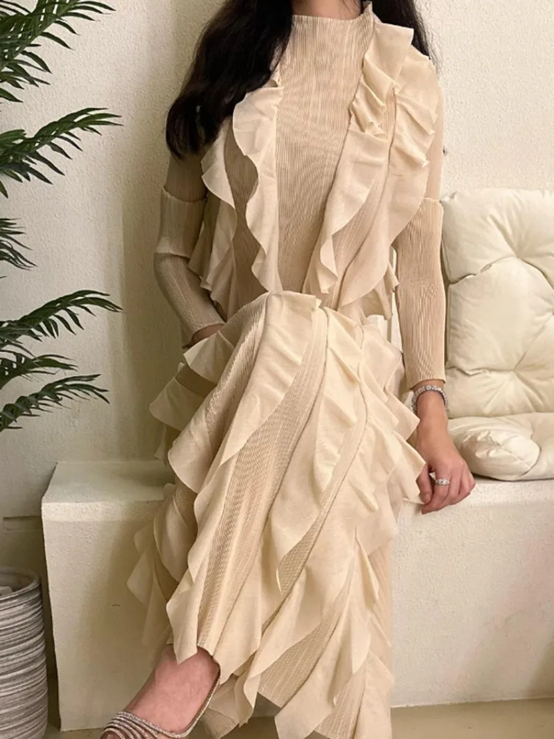 Mosong Fashion Miyake Pleated Heavy industry piece dress French style retro Middle East long outside single dress
Mosong Fashion Miyake Pleated Heavy industry piece dress French style retro Middle East long outside single dress