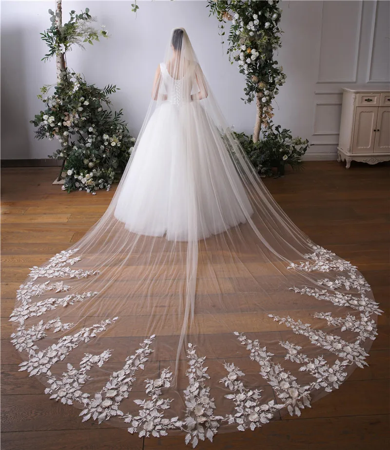 Romantic One Layer 3.5 Meters Long 3D Flower Lace Wedding Veil with Appliques Bridal Veils with Comb véus de noiva
Romantic One Layer 3.5 Meters Long 3D Flower Lace Wedding Veil with Appliques Bridal Veils with Comb véus de noiva