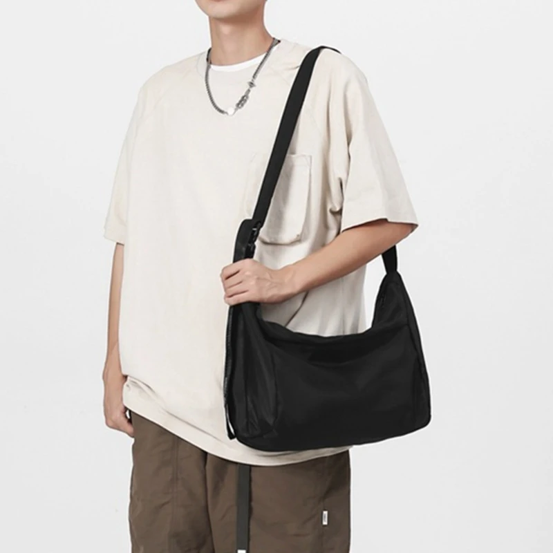 Fashion Nylon Messeng Bag Large Capacity Crossbody Bag Women Commute Tote Shoulder Bag for Work, Shopping, Outdoor E74B
Fashion Nylon Messeng Bag Large Capacity Crossbody Bag Women Commute Tote Shoulder Bag for Work, Shopping, Outdoor E74B