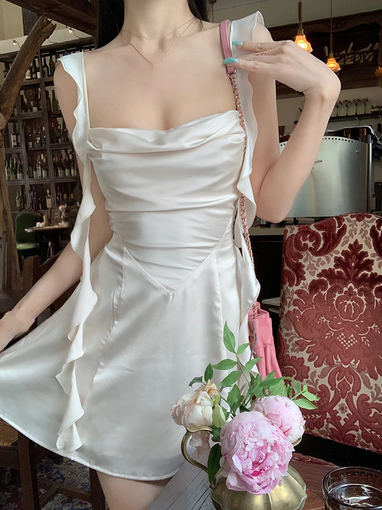 2023 Summer Beach Style Stain Dress Office Lady Casual Elegant Sleeveless Y2k Mini Dress Women Outwear One Piece Dress Korean
2023 Summer Beach Style Stain Dress Office Lady Casual Elegant Sleeveless Y2k Mini Dress Women Outwear One Piece Dress Korean