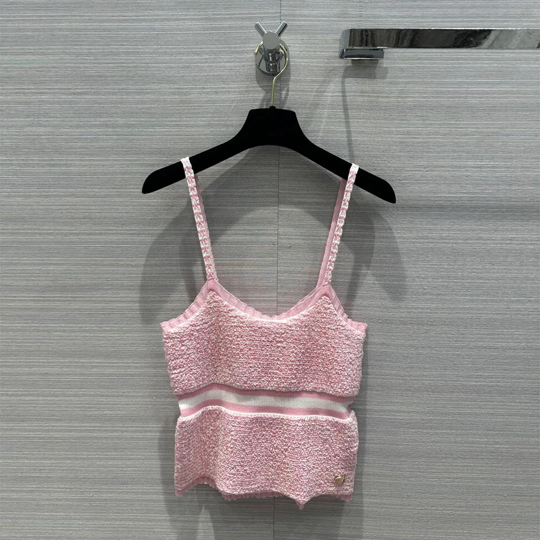 

2024 New Summer Fashion Pink Stripes Seersucker Knitted Straps Camis Tops Women Sleeveless Slim Fit Cute Sexy Top With Button