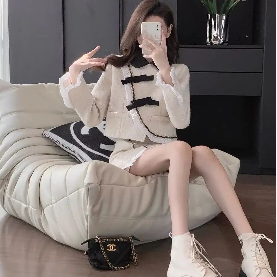 UNXX 2023 Autumn Winter New Elegant French Chic Style Suit Set for Women with Short Jacket and High-Waisted Skirt High Quality
UNXX 2023 Autumn Winter New Elegant French Chic Style Suit Set for Women with Short Jacket and High-Waisted Skirt High Quality