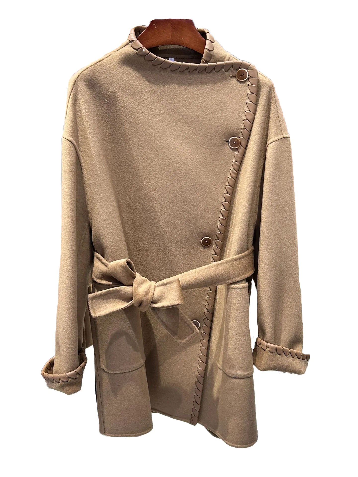 Tweed jacket round neck with belt long loose fit irregular single-breasted design warm and cozy 2023 winter new 1122
Tweed jacket round neck with belt long loose fit irregular single-breasted design warm and cozy 2023 winter new 1122