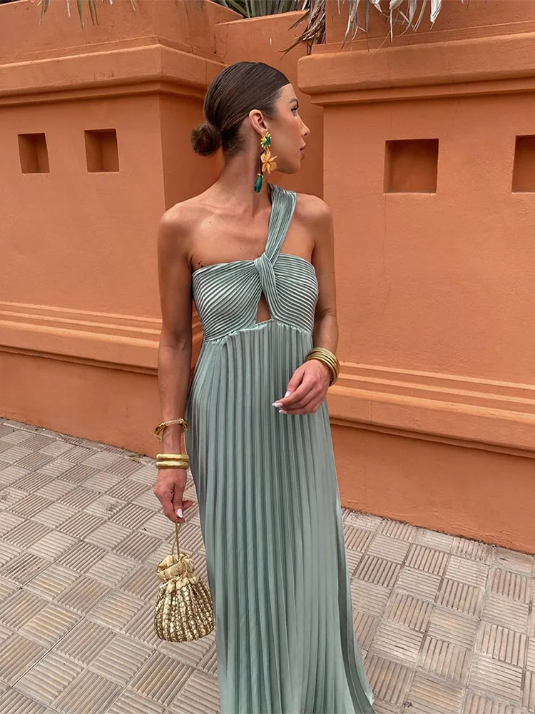 Fashion One Shoulder Hollow Out Pleated Maxi Dress Women Pleated Solid Sleeveless Loose Dresses 2024 Elegant Party Vestidos
Fashion One Shoulder Hollow Out Pleated Maxi Dress Women Pleated Solid Sleeveless Loose Dresses 2024 Elegant Party Vestidos