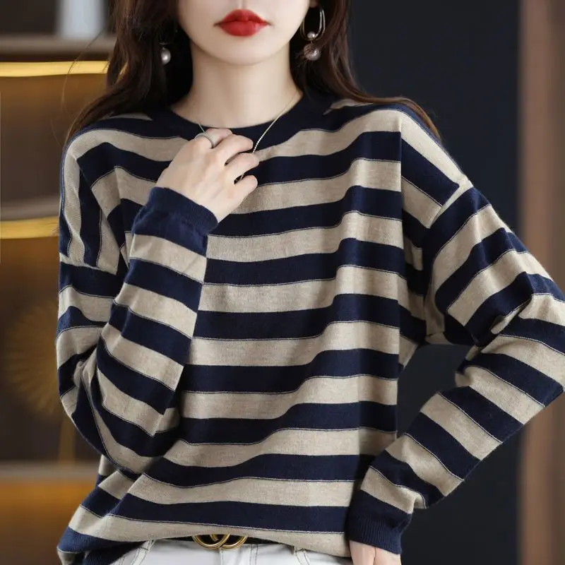 Erdos New Round Neck Sheep Flush Sweater Women's Black and White Striped Long Sleeve Loose Sweater Base Knitted Velvet Sweater
Erdos New Round Neck Sheep Flush Sweater Women's Black and White Striped Long Sleeve Loose Sweater Base Knitted Velvet Sweater