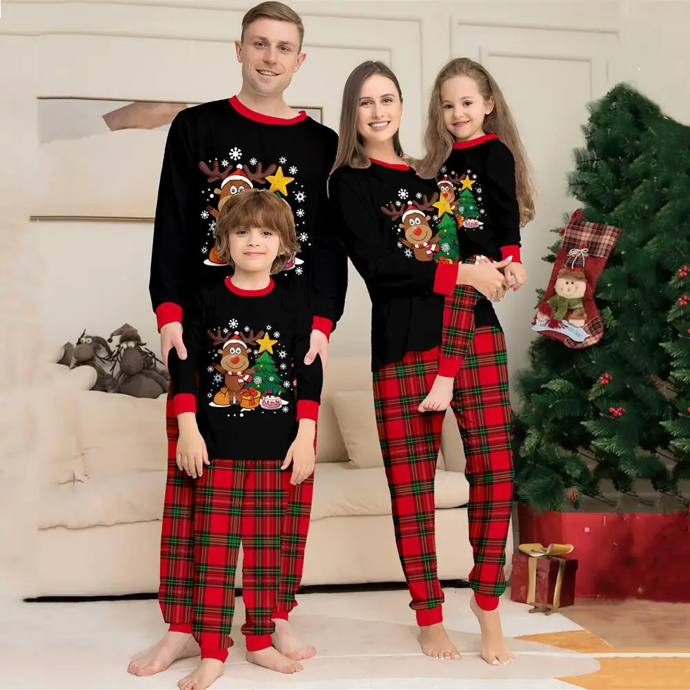 

2024 Рождественский комплект для родителей и детей, пижама с принтом рождественской елки с мультяшным оленем, Рождественская семейная одинаковая Ночная одежда с длинным рукавом, костюм