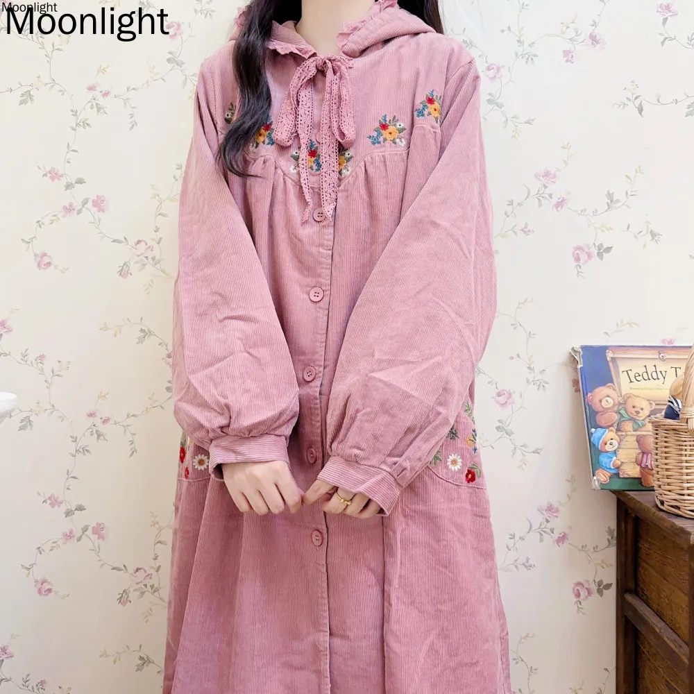 Japanese Mori Girl Hooded Trench Coat Women Autumn Vintage Embroidery Lace-up Pink Corduroy Jacket Outwear Casual Windbreaker
Japanese Mori Girl Hooded Trench Coat Women Autumn Vintage Embroidery Lace-up Pink Corduroy Jacket Outwear Casual Windbreaker
