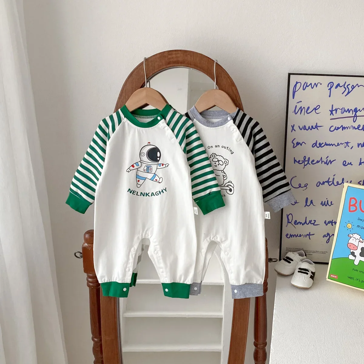 Spring New in Infant Baby Boys Cute Romper - Newborn Pure Cotton Print Cartoon Bear Astronaut Jumpsuits , Toddler outwear 0-3Y
Spring New in Infant Baby Boys Cute Romper - Newborn Pure Cotton Print Cartoon Bear Astronaut Jumpsuits , Toddler outwear 0-3Y