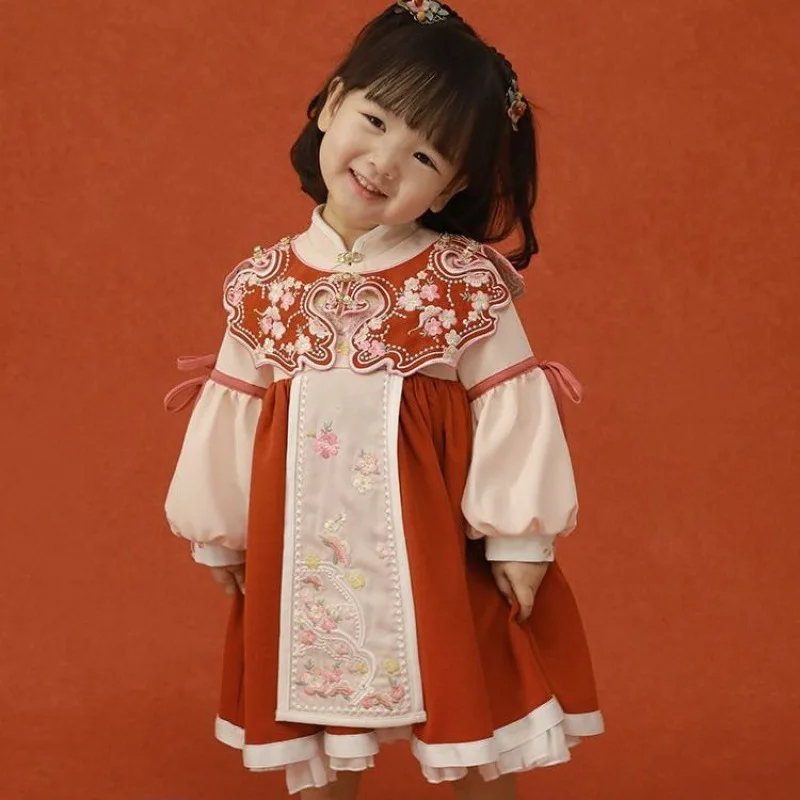 Hanfu Girl Winter Baby First Birthday Ceremony Kids Dress China Style Shoulder Decoration Princess Chinese Traditional Costume
Hanfu Girl Winter Baby First Birthday Ceremony Kids Dress China Style Shoulder Decoration Princess Chinese Traditional Costume