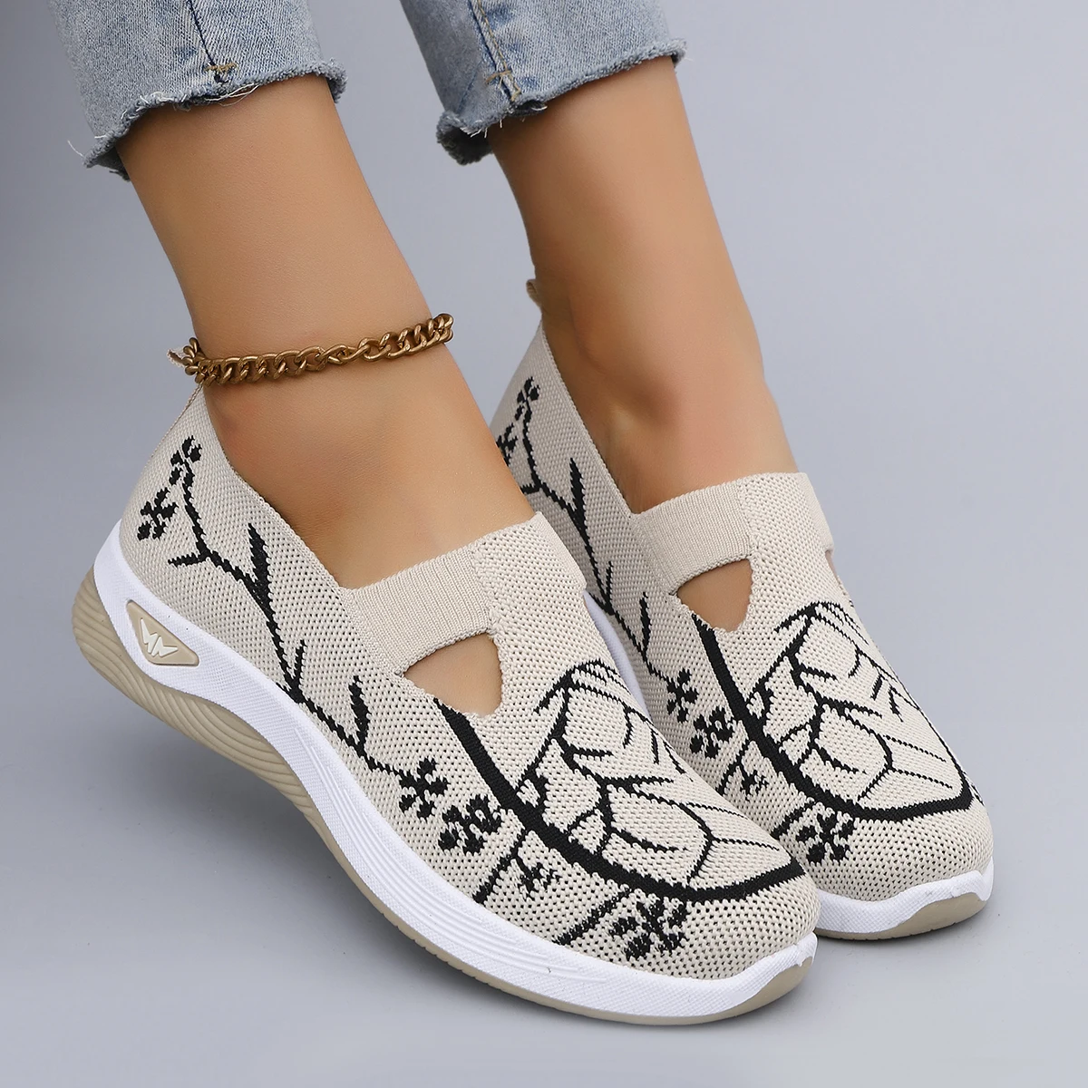 Spring New Women's Casual Sports Shoes Comfortable, Breathable, Lightweight, Wear Resistant Lazy Shoes, Soft Soled Flat Shoes 13 S7b261bbdcd3b4c1a816cb2f14c44bfec0