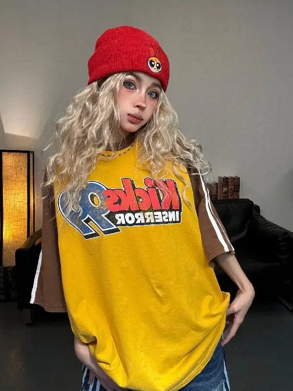 2024 original Korean retro color block letter printed short-sleeved T-shirt summer trendy brand loose couple versatile niche top
2024 original Korean retro color block letter printed short-sleeved T-shirt summer trendy brand loose couple versatile niche top