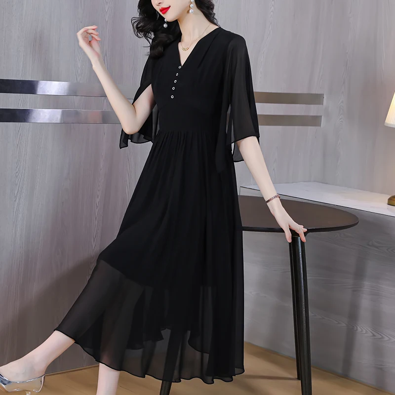 Silk silk dress 2023 female new high-end temperament big black waist slimming summer long skirt
Silk silk dress 2023 female new high-end temperament big black waist slimming summer long skirt
