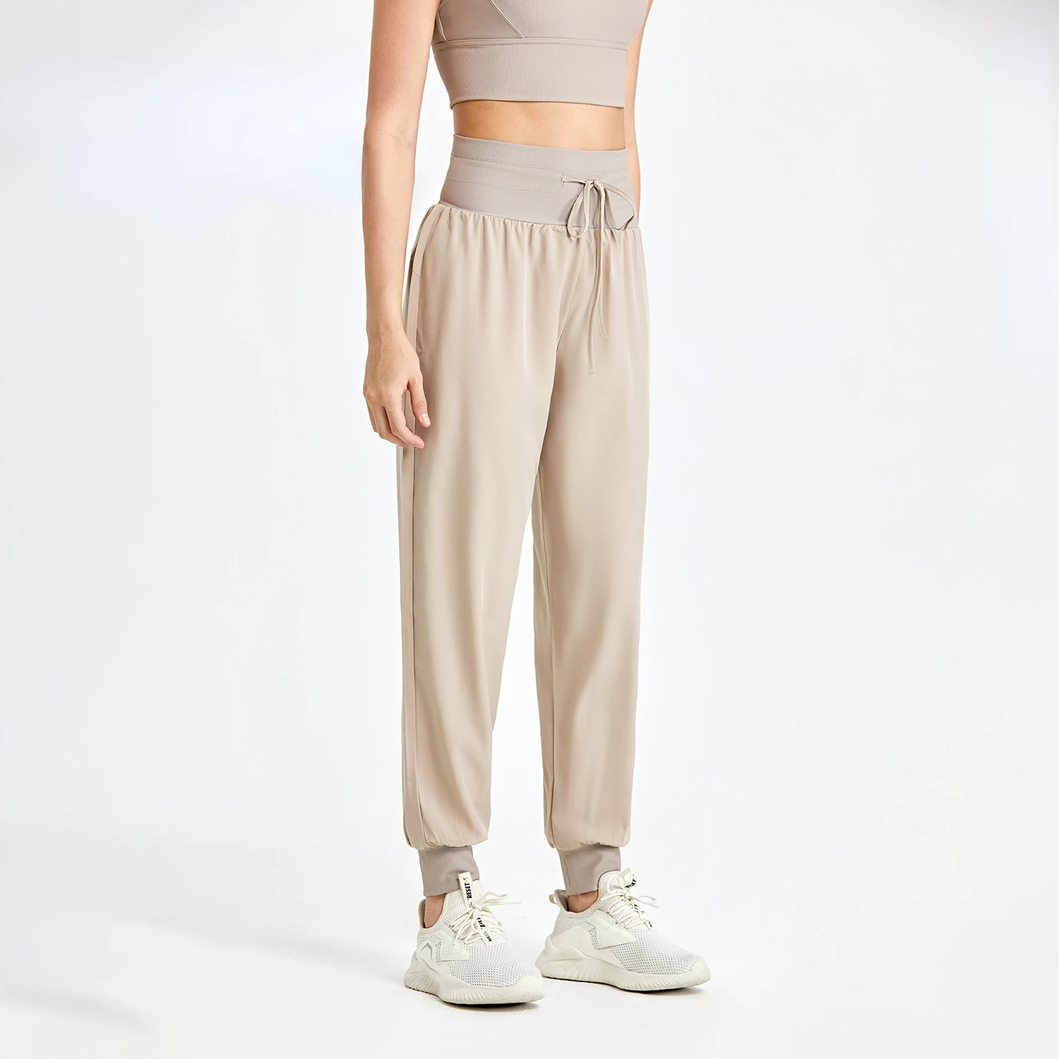 Yoga Pants Loose Casual Lulu High Waist Fitness Fast Drying Running Sports Sunscreen Pants for Women Sweatpants Workout Joggers
Yoga Pants Loose Casual Lulu High Waist Fitness Fast Drying Running Sports Sunscreen Pants for Women Sweatpants Workout Joggers