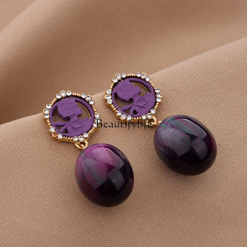 Sterling Silver Needle Purple Vintage Earrings Niche Design Earrings for Women
Sterling Silver Needle Purple Vintage Earrings Niche Design Earrings for Women