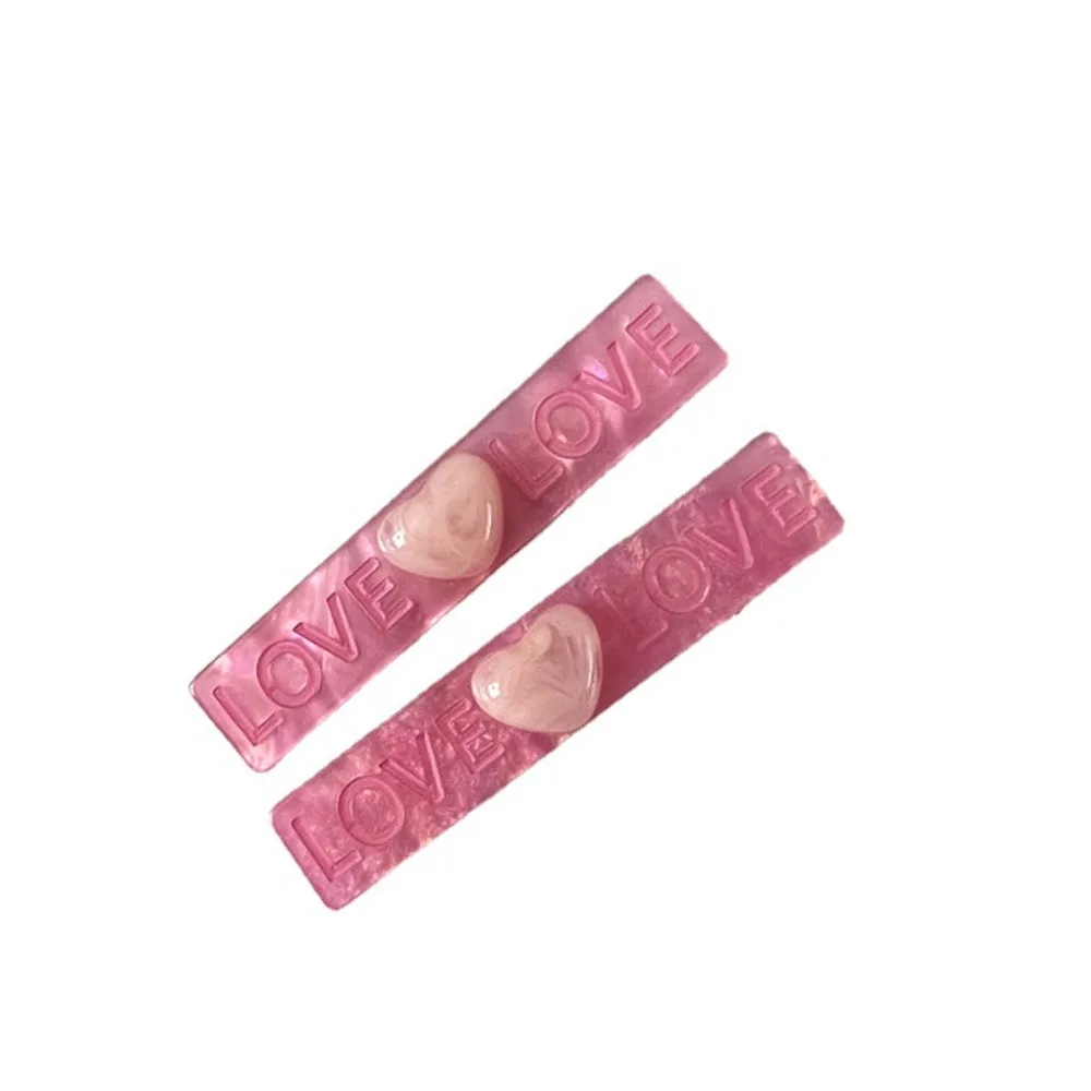 2pcs/set Trendy BB clip Shiny Heart Vintage Letter Duckbill Clip Girls Hair Clip Sweet Barrettes Korean Style Hairpin
2pcs/set Trendy BB clip Shiny Heart Vintage Letter Duckbill Clip Girls Hair Clip Sweet Barrettes Korean Style Hairpin