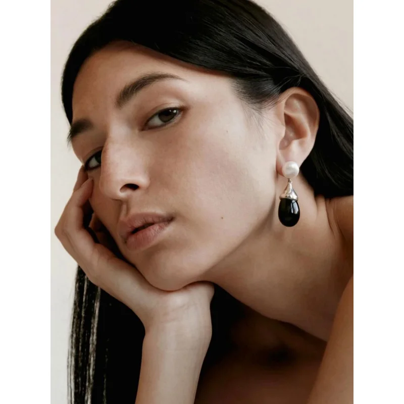 Серые натуральные серьги в стиле барокко, испанские, черные, нефритовые серьги в стиле панк, бриджи, модные Редкие серьги в корейском и японском стиле
Серые натуральные серьги в стиле барокко, испанские, черные, нефритовые серьги в стиле панк, бриджи, модные Редкие серьги в корейском и японском стиле