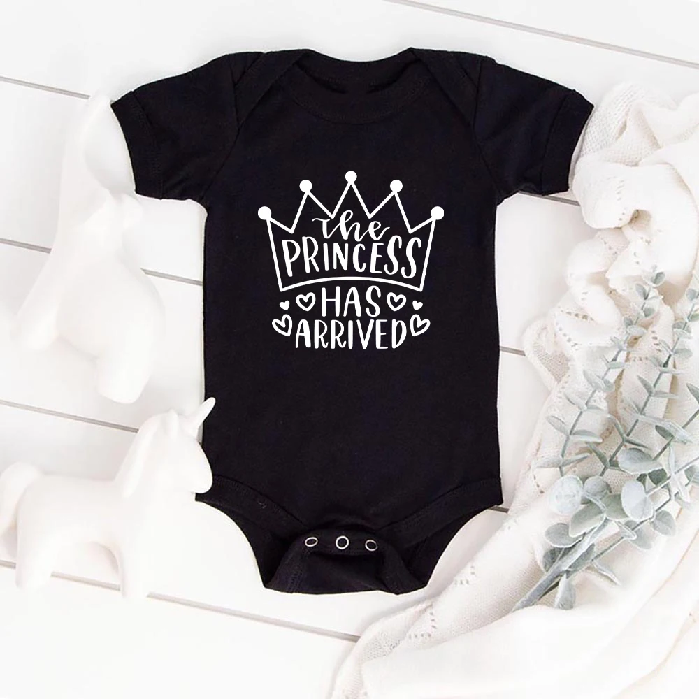The Princess Has Arrived Baby Body Loose Cozy Baby Girl Boy Bodysuit Twin Harajuku Casual Novely Summer Clothes for Newborn
The Princess Has Arrived Baby Body Loose Cozy Baby Girl Boy Bodysuit Twin Harajuku Casual Novely Summer Clothes for Newborn
