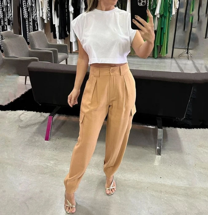 

Women's Urban Style Suit 2024 Spring/summer Latest Commuting Style Fashion Solid Color Casual Loose Sleeveless Pants Set of 2