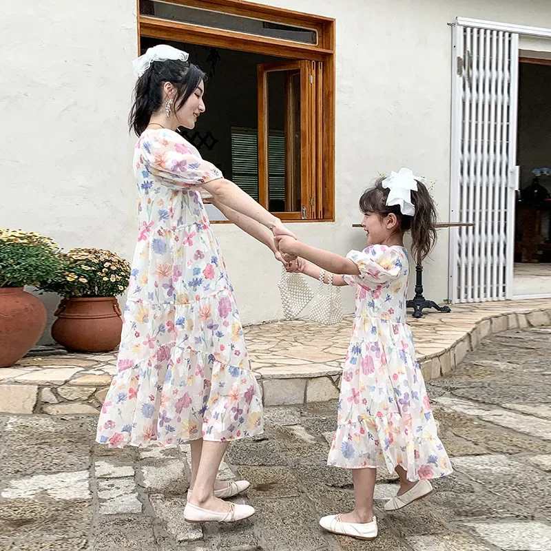 

Mom and Baby Girl Same Floral Dress Mother and Daughter Princess Short Sleeve Dresses 2024 Summer Parent-child Matching Clothes