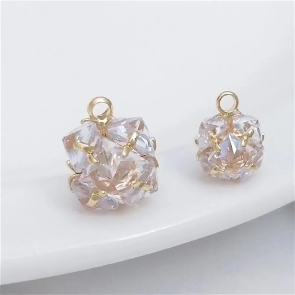 New Diamond Ball Pendant 14K Gold Inlaid Zircon Ball Pendant DIY Sparkling Zircon Ball Jewelry Charm Pendant K311
New Diamond Ball Pendant 14K Gold Inlaid Zircon Ball Pendant DIY Sparkling Zircon Ball Jewelry Charm Pendant K311