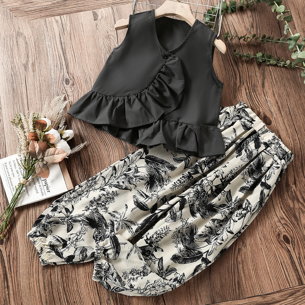 Girls Clothing Sets for Kids Summer Suits Baby Sleeveless Shirt & Pants School Teenagers Children Costumes 6 8 10 11 12 13 Years
Girls Clothing Sets for Kids Summer Suits Baby Sleeveless Shirt & Pants School Teenagers Children Costumes 6 8 10 11 12 13 Years